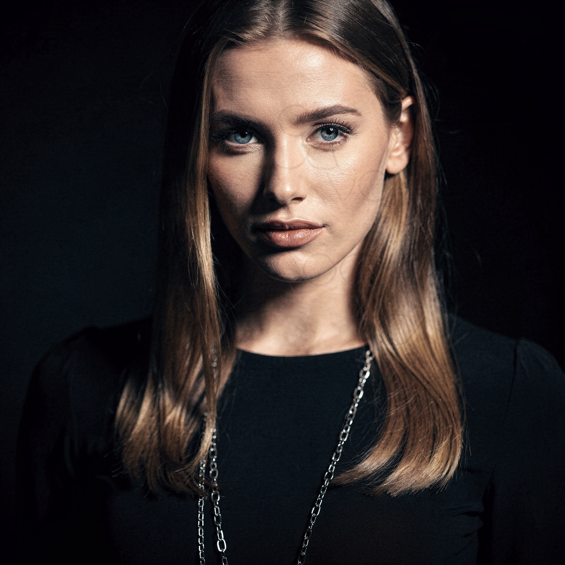 Violet, 20